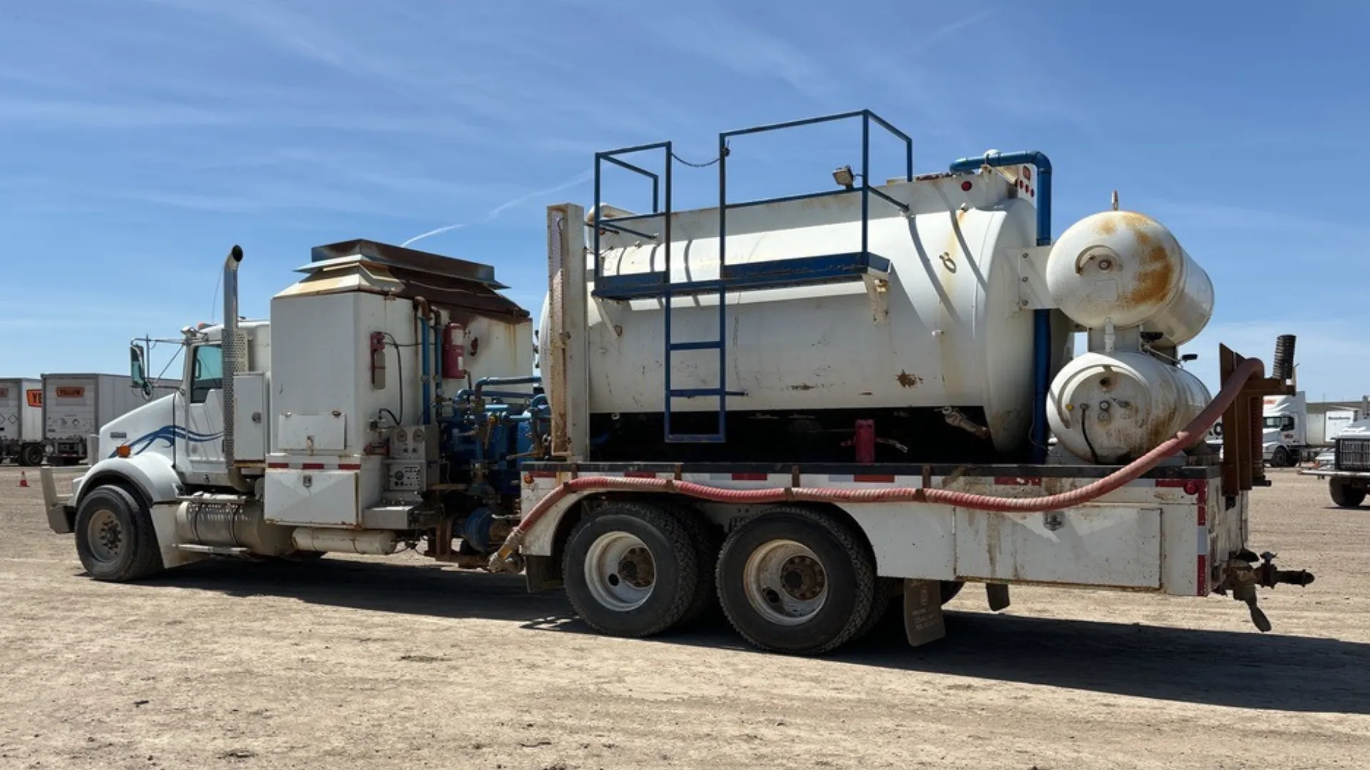 2013 Kenworth T800 6x4 Hot Oil Truck-2